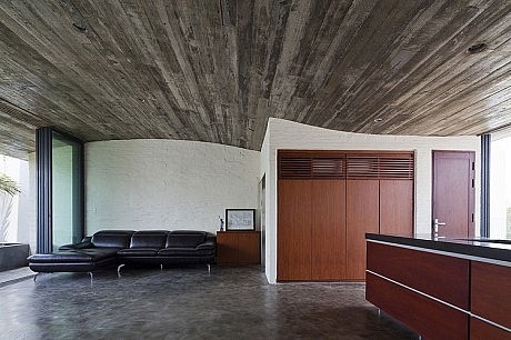 Binh Thanh House by Vo Trong Nghia and Sanuki + Nishizawa