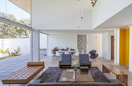 Linhares Dias House by DOMO Arquitetos
