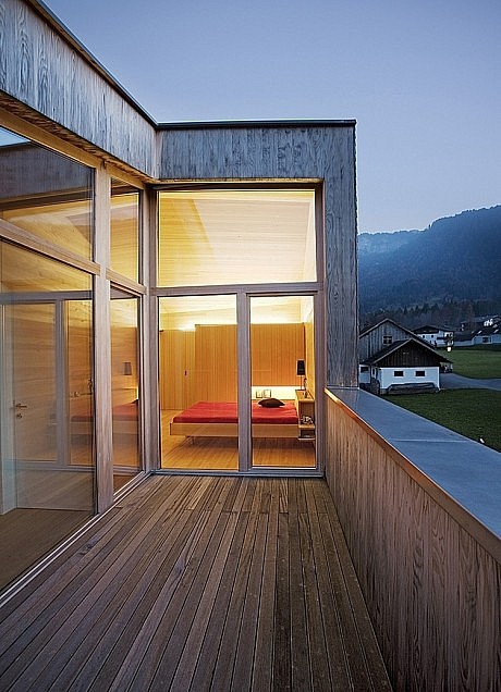 House Haller by Jurgen Haller