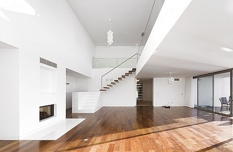 Casa PDR 385 by Fra G Ment Os