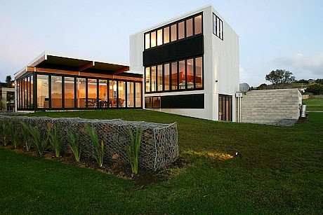 Coopers Beach House by Dorrington Architects & Associates