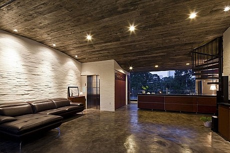 Binh Thanh House by Vo Trong Nghia and Sanuki + Nishizawa