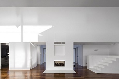 Casa PDR 385 by Fra G Ment Os