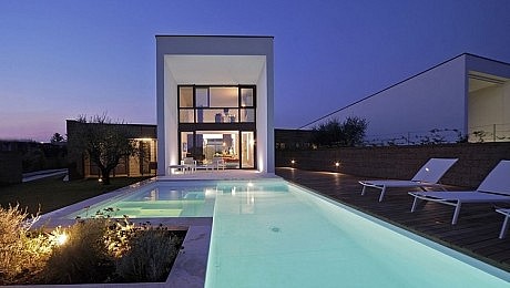 Civita Castellana Home by Romano Adolini Architetto