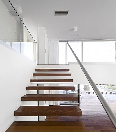 Casa PDR 385 by Fra G Ment Os