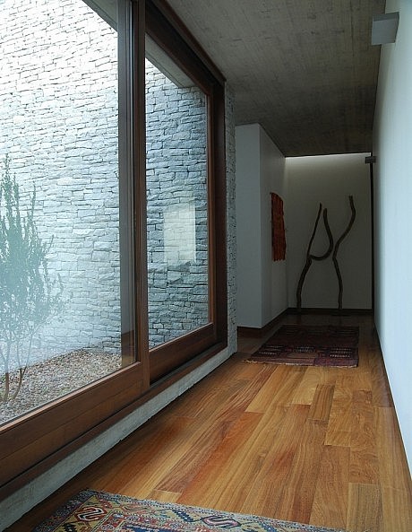 Claro House by Juan Carlos Sabbagh Arquitectos