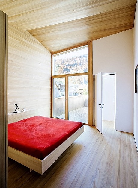 House Haller by Jurgen Haller