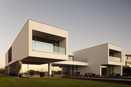 Casa PDR 385 by Fra G Ment Os