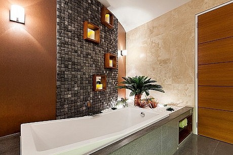 Central Beach House by Mark Gacesa