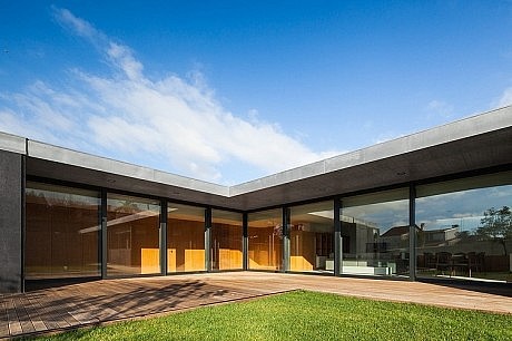 Casa de Mosteiro by Arquitectos Matos