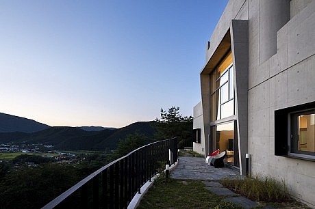 House on the Cliff by Studio_GAON