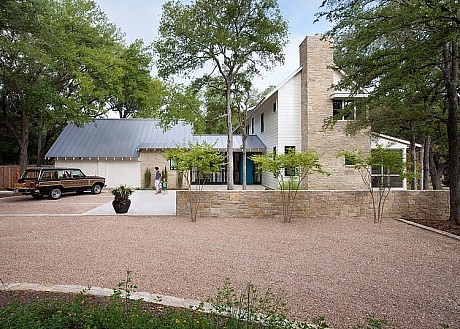 Modern Farm House by Tim Cuppett Architects