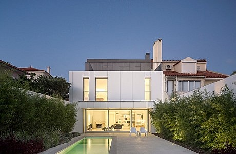 Parede 11 by Humberto Conde Arquitectos