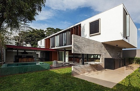 Planalto House by Fc Studio