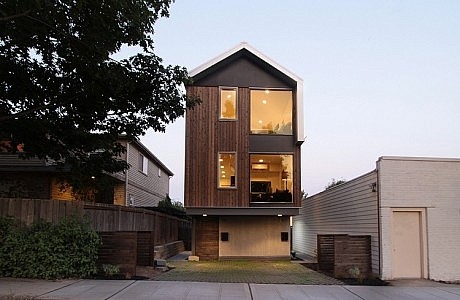 Lever Homes by First Lamp Architecture and Construction