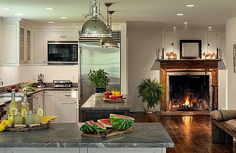 Massachusetts Farm House by Crisp Architects