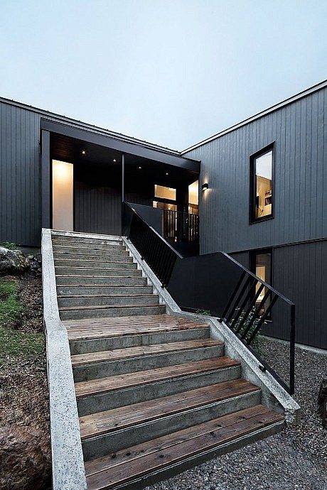 La Sentinelle by Naturehumaine