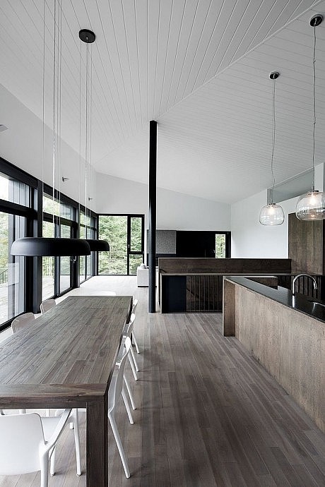 La Sentinelle by Naturehumaine