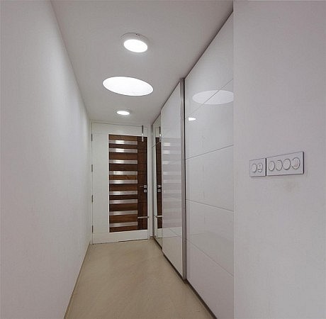 Running Wall Residence by Lijo Reny Architects