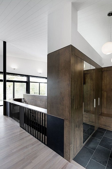 La Sentinelle by Naturehumaine