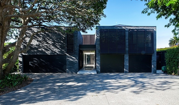 Godden Cres by Dorrington Architects & Associates