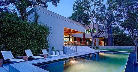 West Lake Hills Residence by Specht Harpman