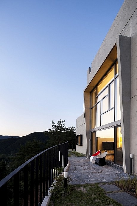 House on the Cliff by Studio_GAON