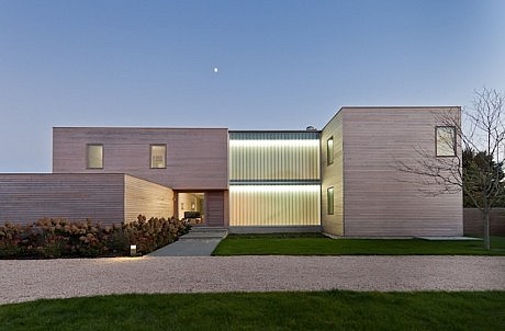 Bridgehampton Residence by Gluckman Mayner Architects