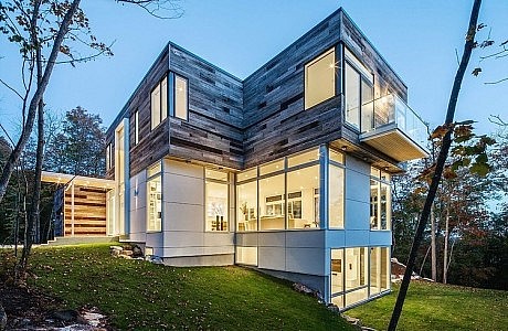 Gatineau Hills Residence by Christopher Simmonds