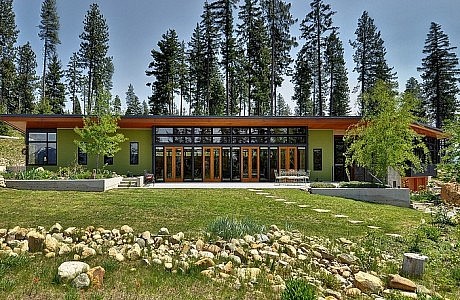 Indigo Lane House by Mohler + Ghillino Architects