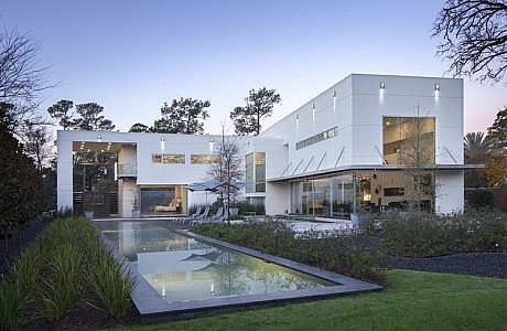 King Residence by MC2 Architectural Studio