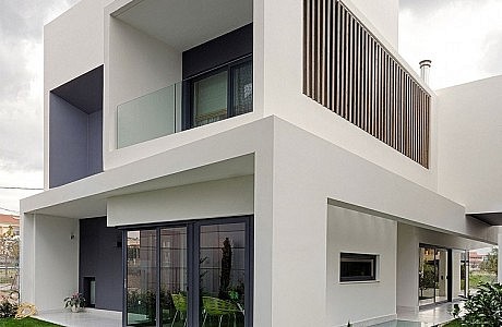 House in Gerakas by Office Twentyfive Architects