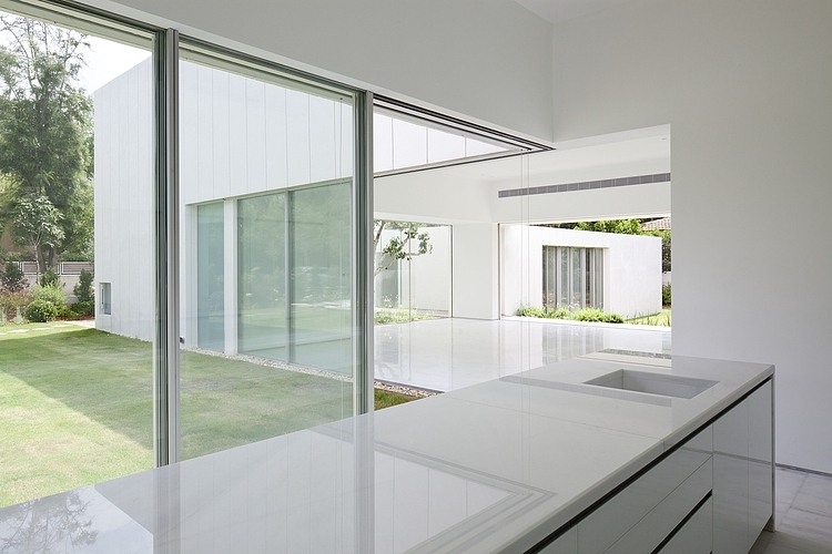RI House by Paritzki & Liani Architects