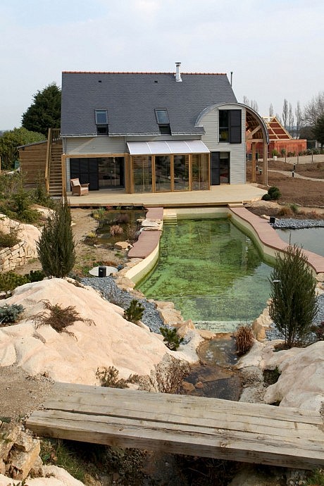 An organic, bioclimatic house in Brittany - 1