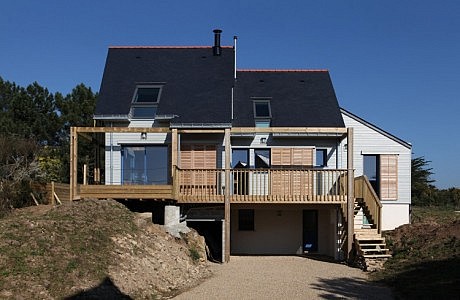 Bioclimatic House in the Gulf of Morbihan