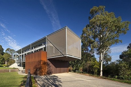 Rest House by Tim Spicer and Col Bandy Architects