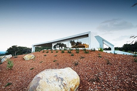 Berm Residence by Dane Design Australia