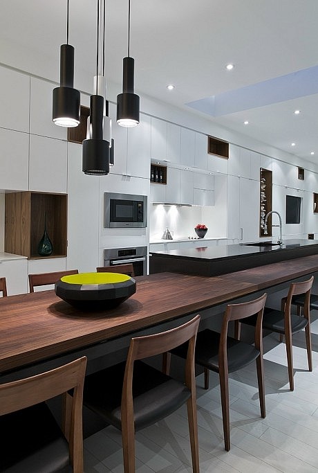 Urban Townhome by Cecconi Simone