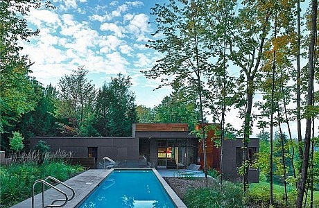 T House by Natalie Dionne Architecture