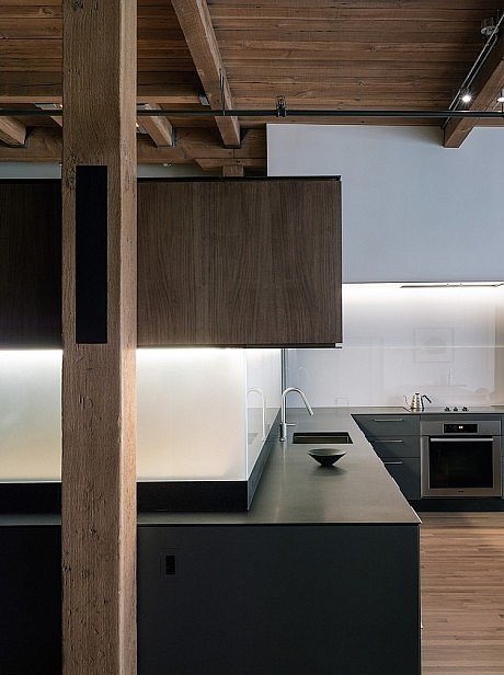 San Francisco Loft by Lineoffice Architecture