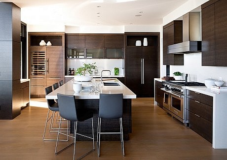 West Vancouver Residence by Claudia Leccacorvi