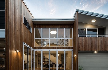 Cooks Hill Residence by Bourne Blue Architecture