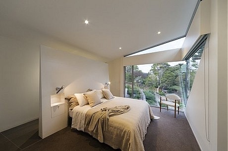 Rest House by Tim Spicer and Col Bandy Architects