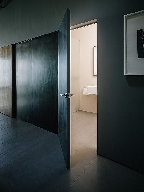 San Francisco Loft by Lineoffice Architecture