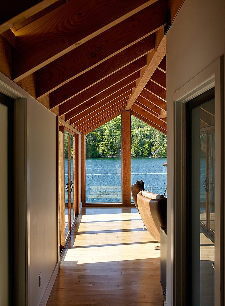 Lake Joseph Boathouse by Altius Architecture