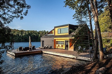 Lake Joseph Boathouse by Altius Architecture