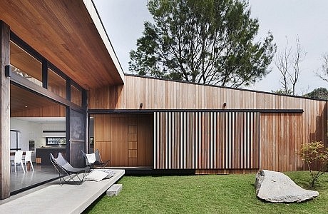 Hover House by Bower Architecture