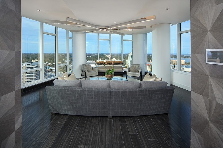 Glass House 2 by Rob Bowen Design Group