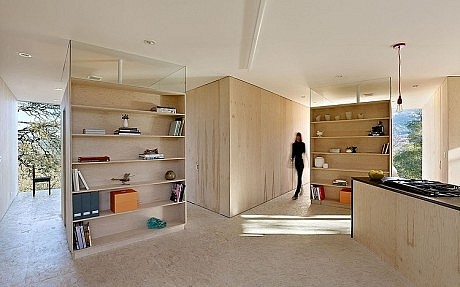 Moose Road Residence by Mork Ulnes Architects