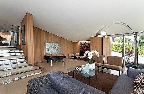 Mid Century Modern Home by Ron Thom